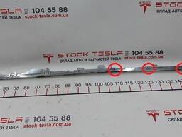 1024575-00-E z Moulure de seuil gauche (plastique chromé) endommagée Tesla modèle S, modèl