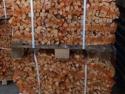 Bois d'allumage. Finement haché