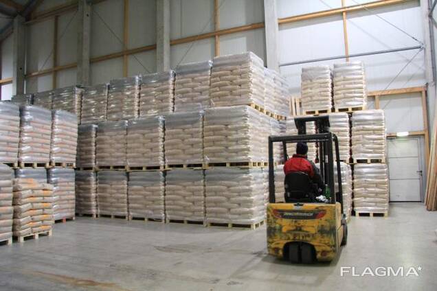 In Stock En Plus-A1 6mm/8mm Fir, Pine, Beech Wood Pellets In 15kg Bags IN France