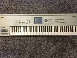 Korg Triton Pro 76 Key Keyboard Workstation Sampler Synthesizer Electric Piano