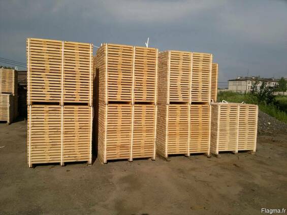 Pallet board