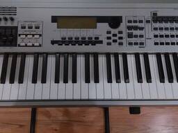 Yamaha MO8 88 Key Music Production Synthesizer Workstation