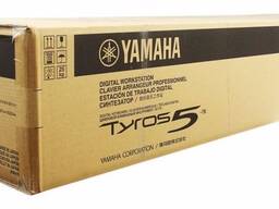 Yamaha Tyros5-76 Keyboard Synthesizer